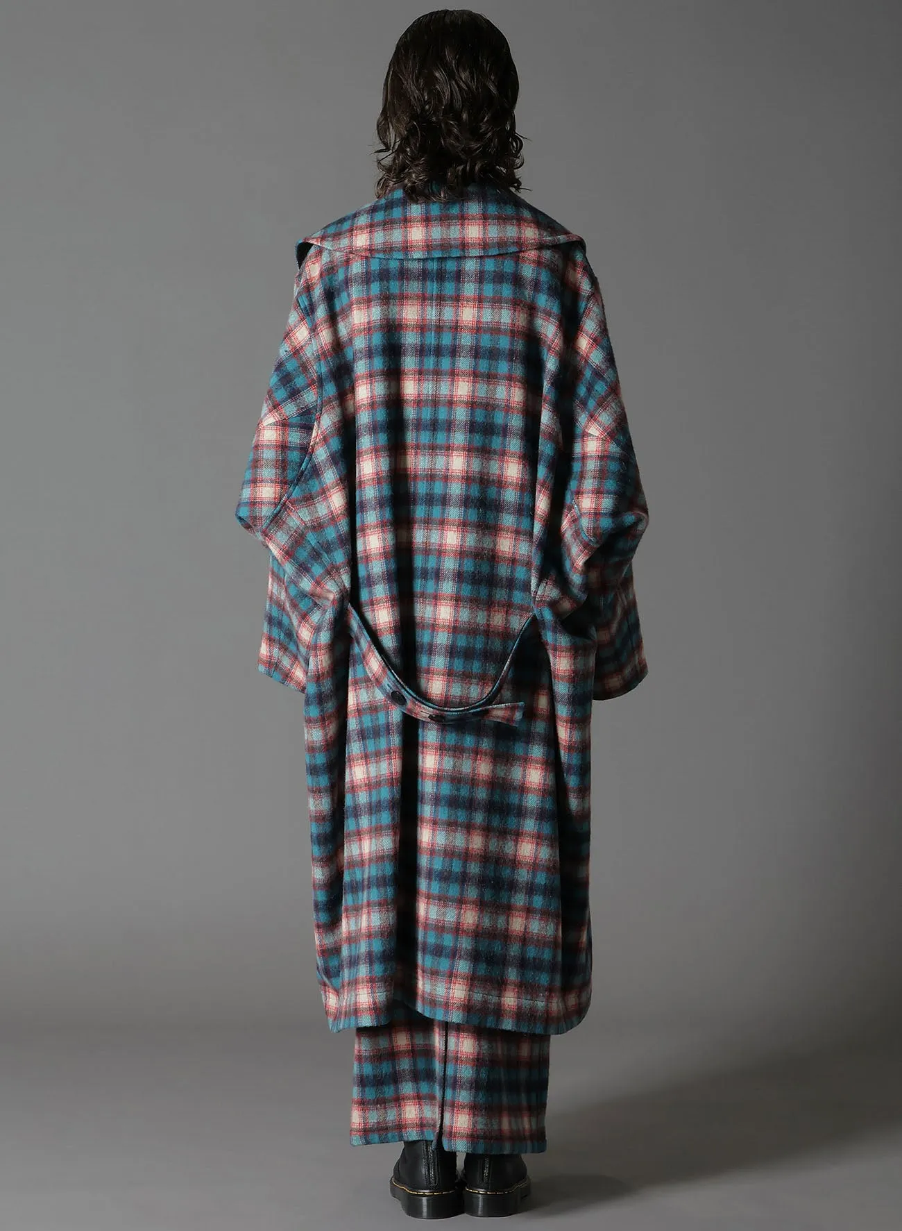 CHECKED SHAGGY WOOL TRUNCATED TRENCH COAT