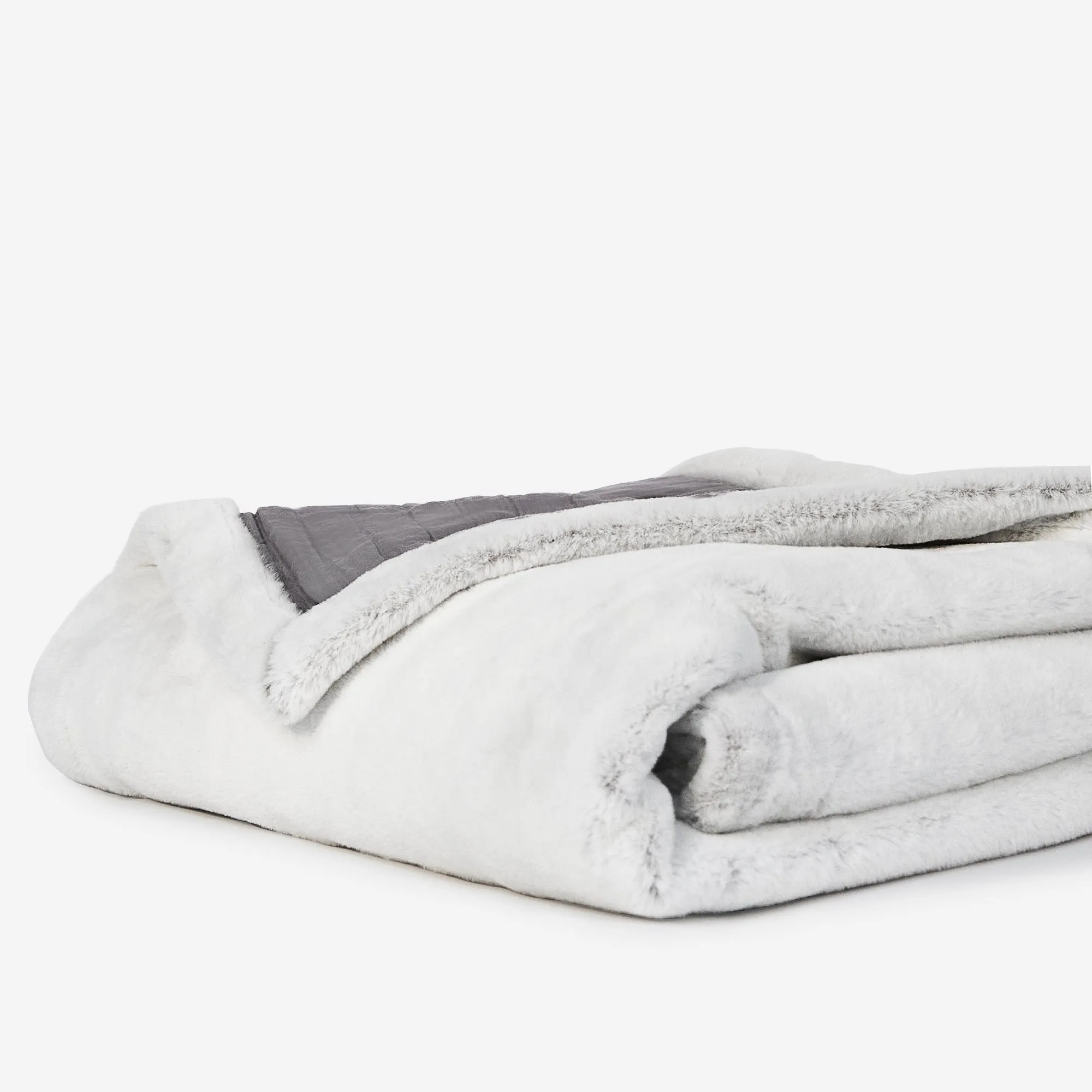 Down Linens Matelassé Throw