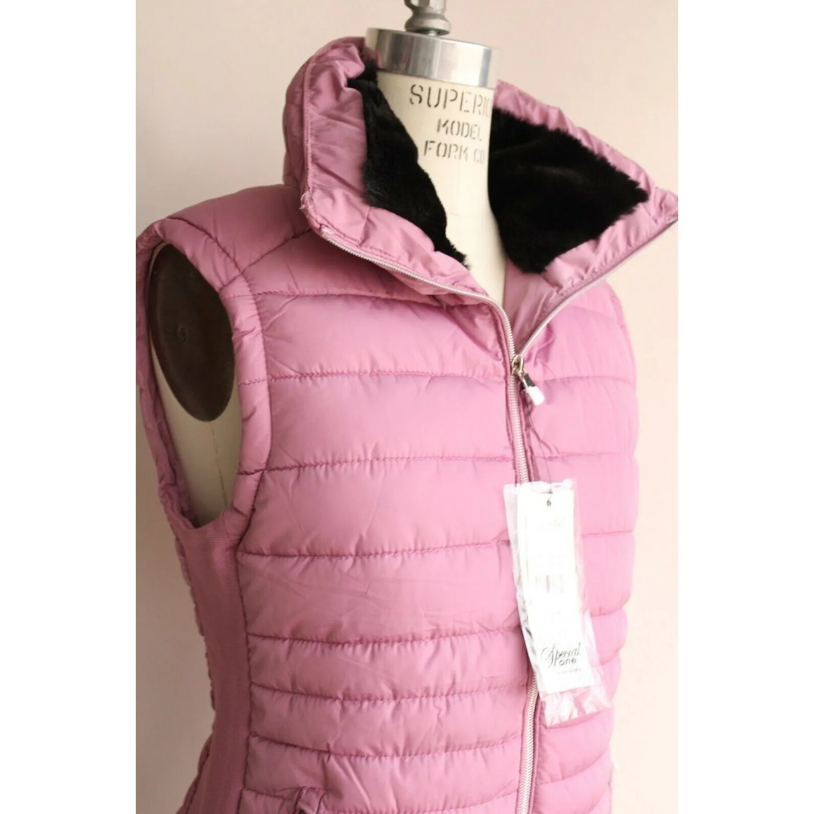 Special One Quilted down vest, size Large