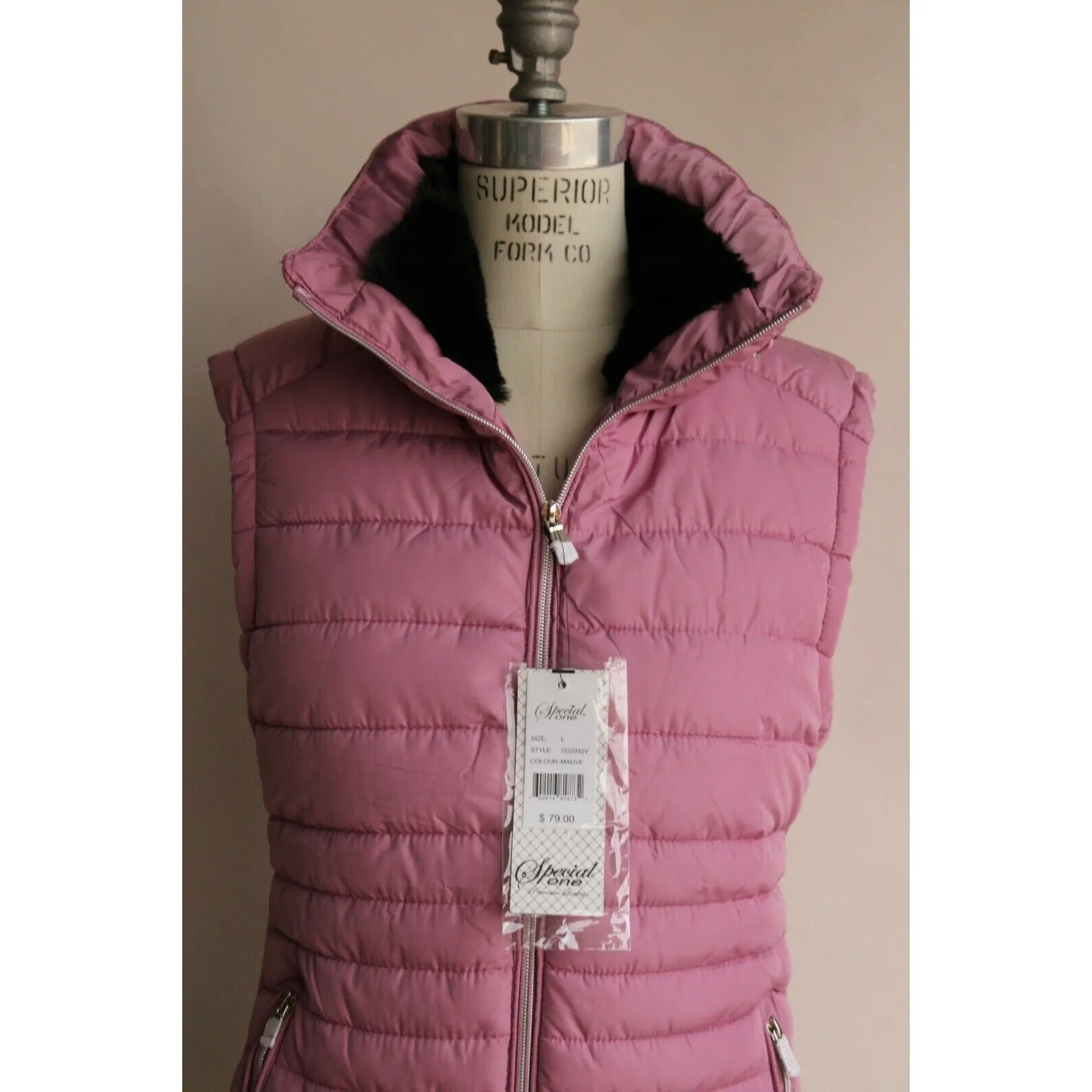 Special One Quilted down vest, size Large