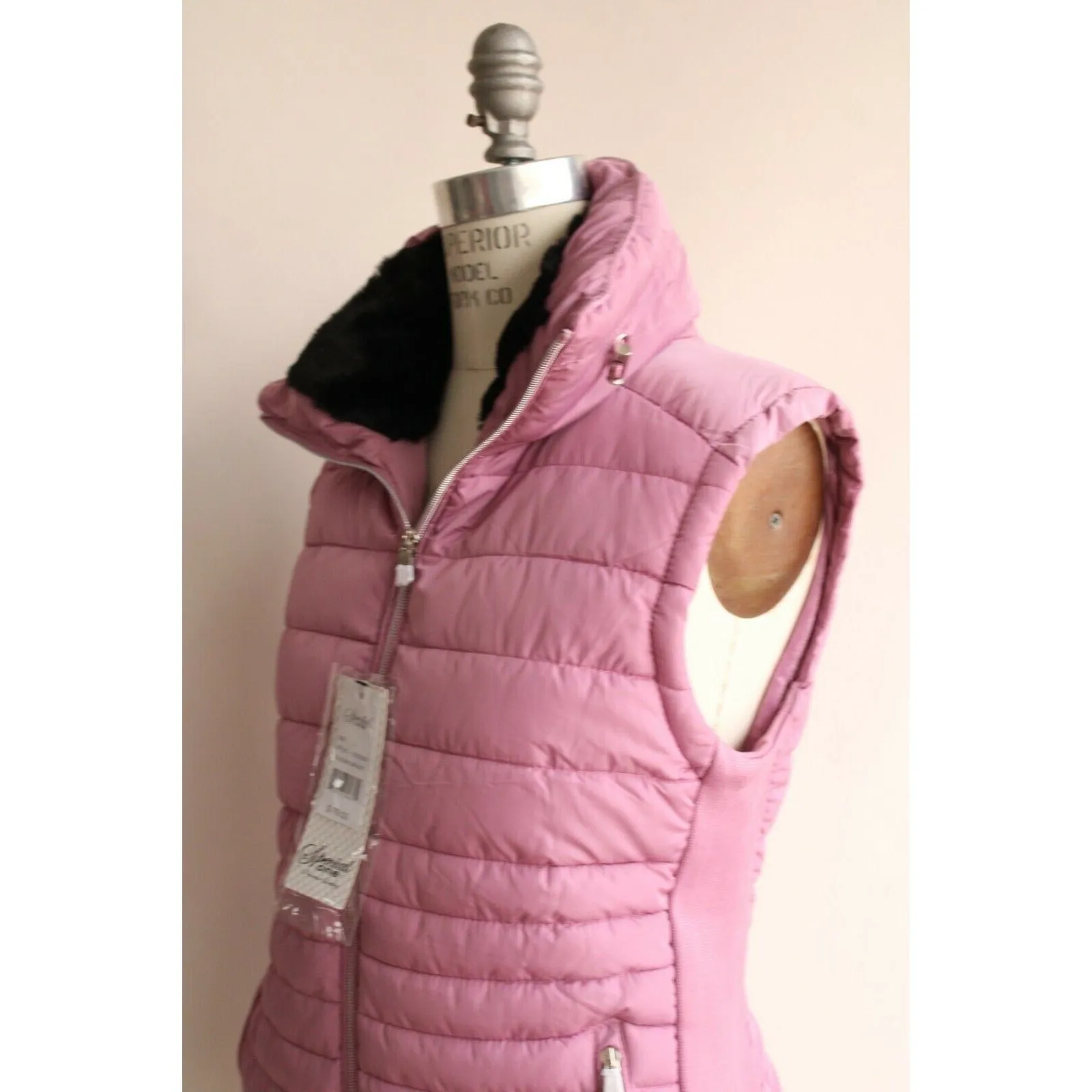 Special One Quilted down vest, size Large