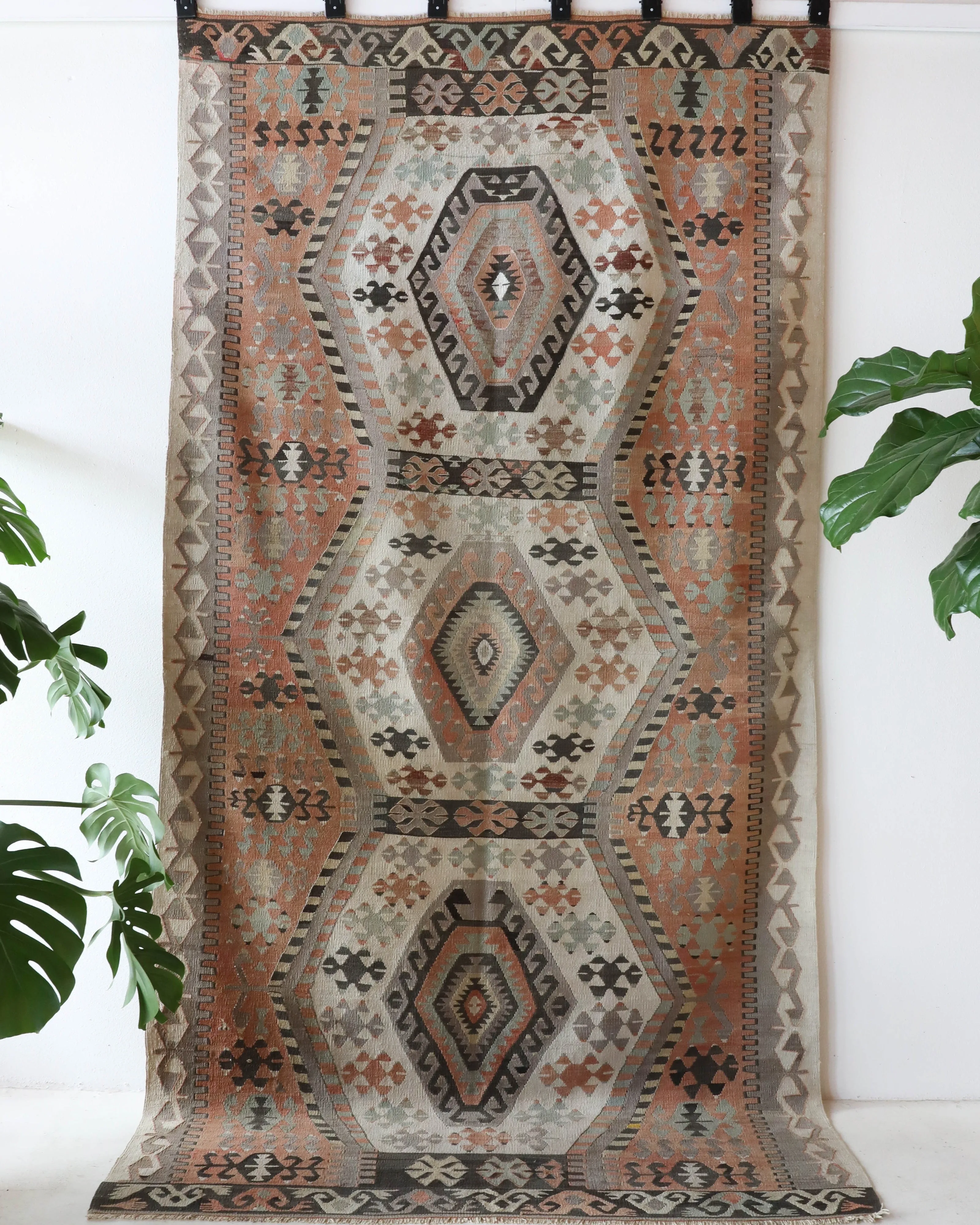 Vintage Aydin Kilim Rug 5'4"x10'6"