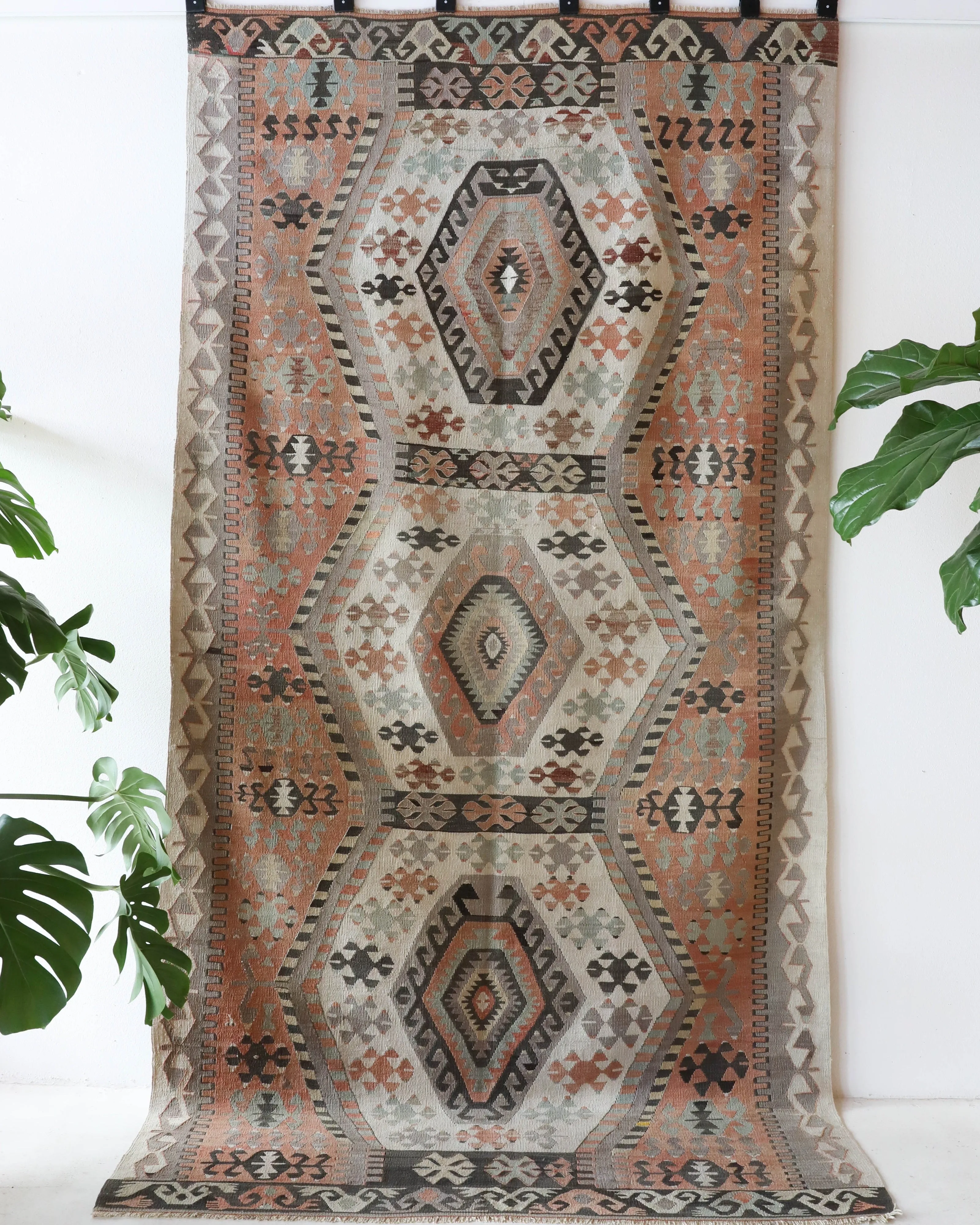 Vintage Aydin Kilim Rug 5'4"x10'6"