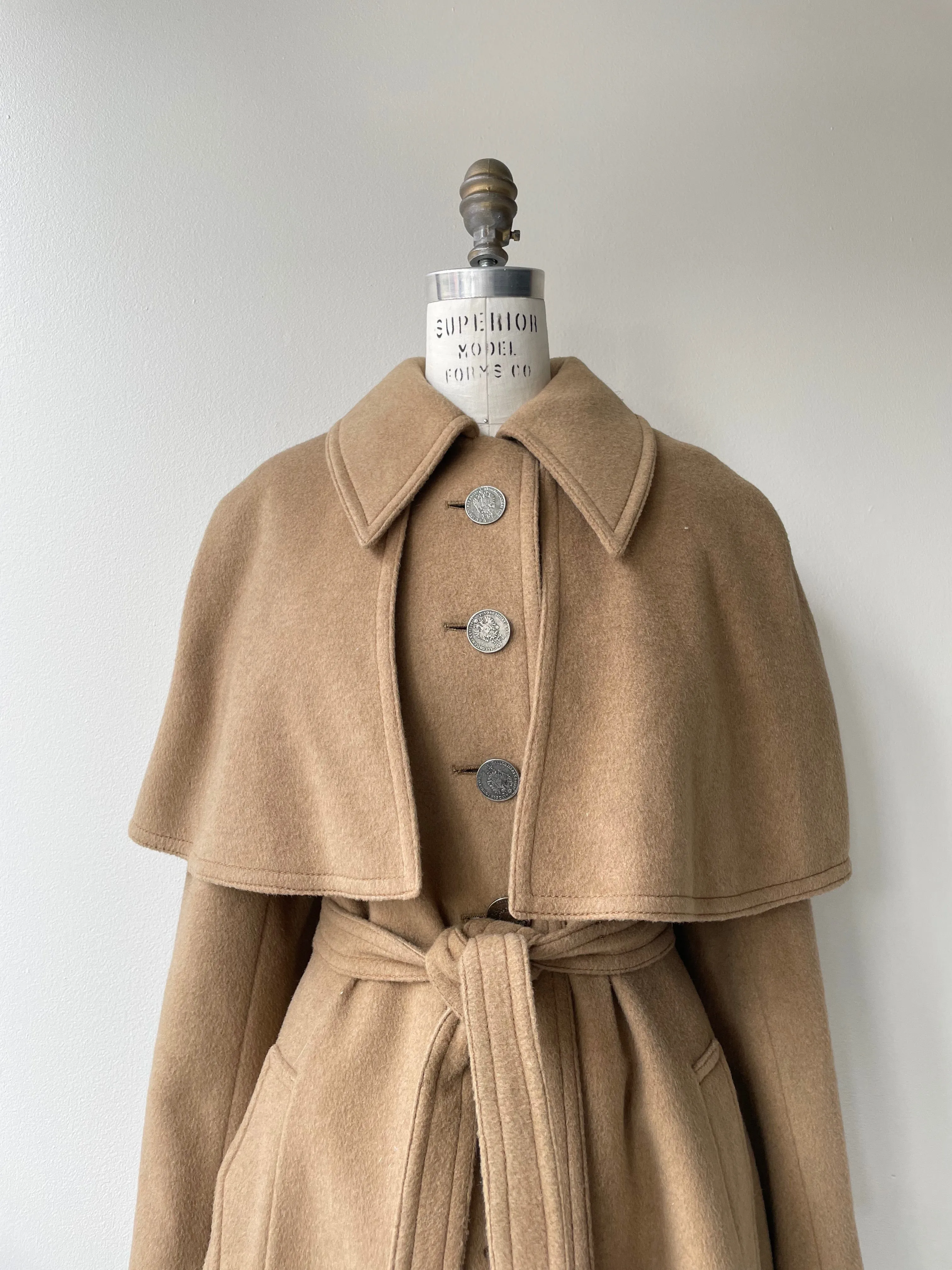 Wolfstaedter Camel Wool Trench